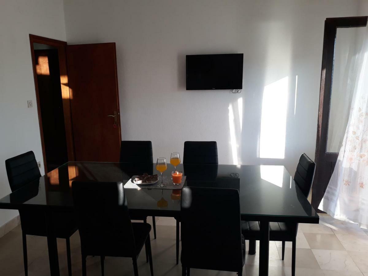 Lanterna Apartment *