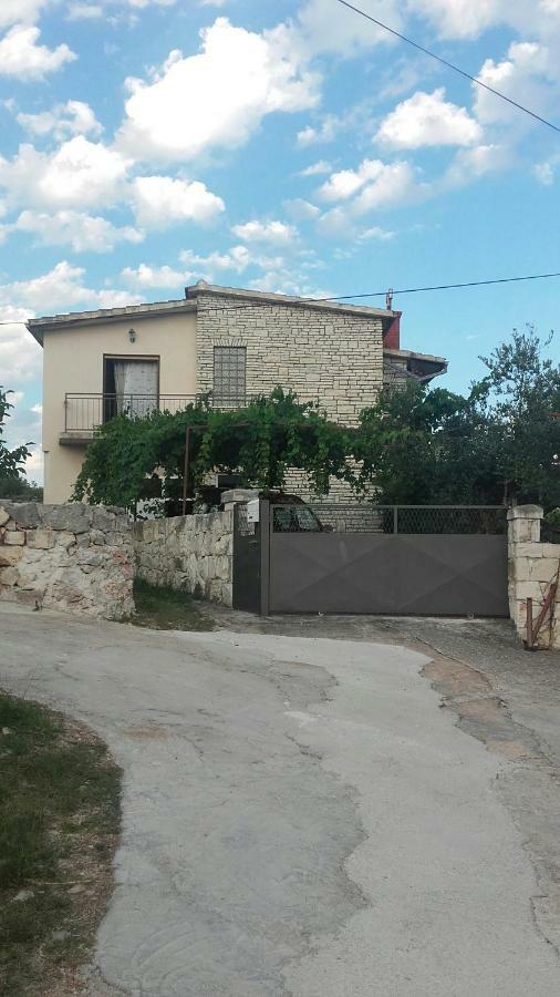 Apartment Lanterna *